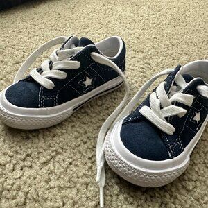 Toddler shoes size 7